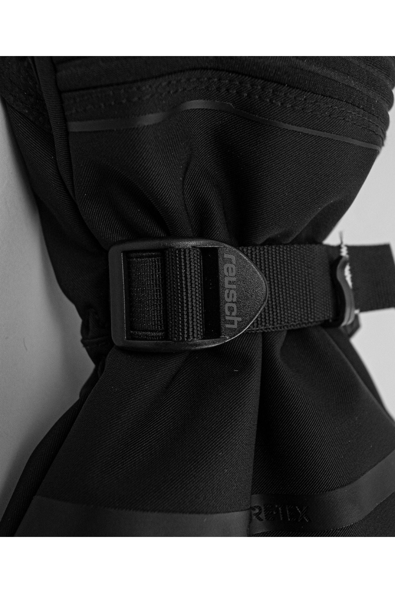 Reusch Isidro GTX